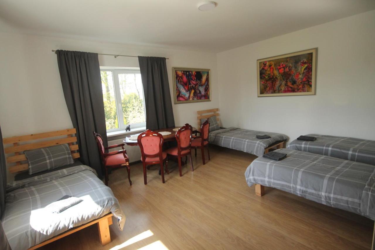 Sveciu Namai Prie Sirvintu Hotel Akmeniai Екстериор снимка